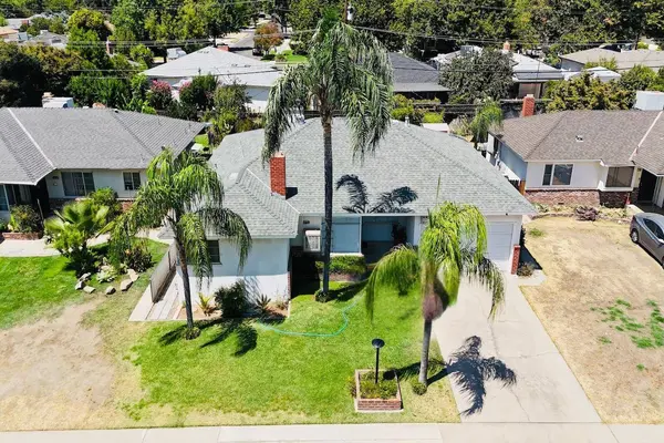 3211 E Ashlan AVE, Fresno, CA 93726
