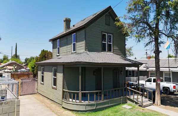 1217 N Palm AVE
