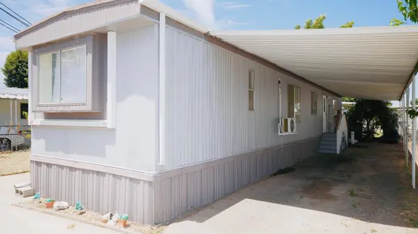 7676 N Fresno ST #24, Fresno, CA 93720