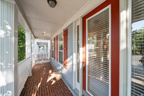 138 ISLAND BLUFF DR, Memphis, TN 38103