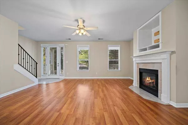 138 ISLAND BLUFF DR, Memphis, TN 38103