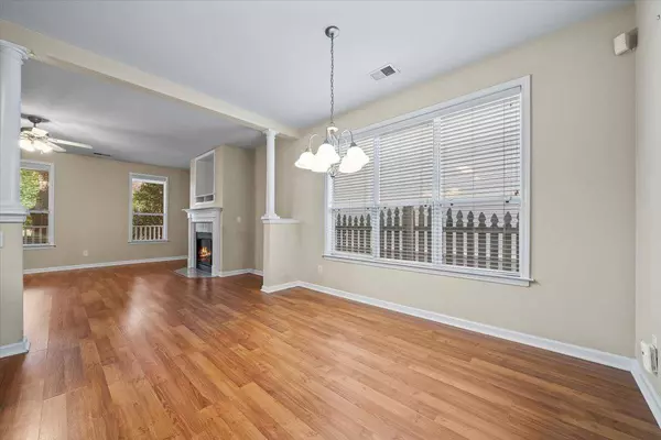 138 ISLAND BLUFF DR, Memphis, TN 38103