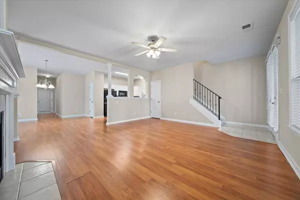 138 ISLAND BLUFF DR, Memphis, TN 38103