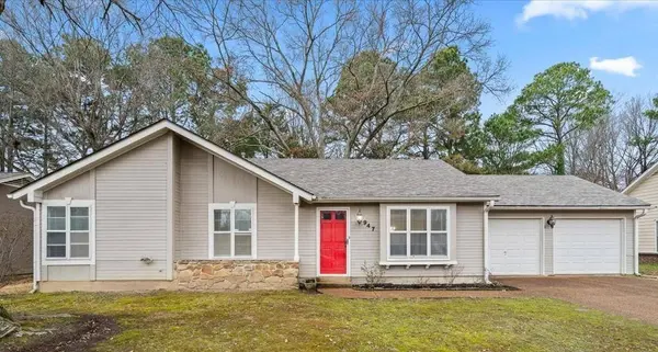 947 HUNTERS RETREAT DR, Collierville, TN 38017