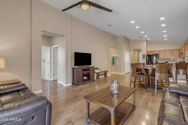 7115 E Olla Avenue, Mesa, AZ 85212