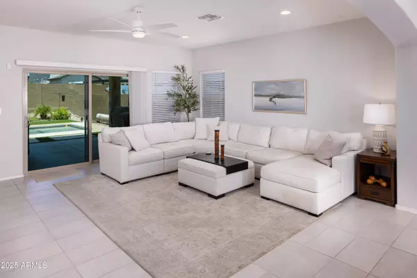 6306 W SONOMA Way, Florence, AZ 85132