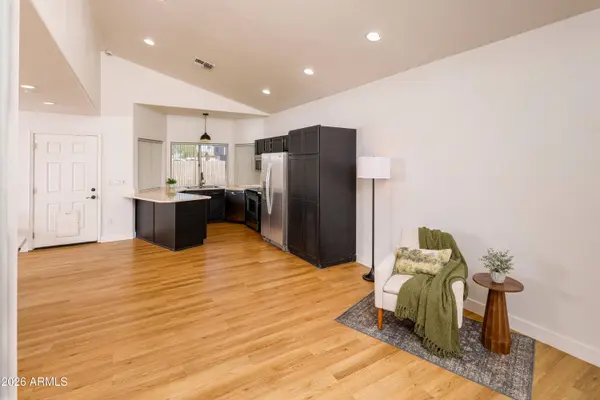 3755 E BROADWAY Road #16, Mesa, AZ 85206