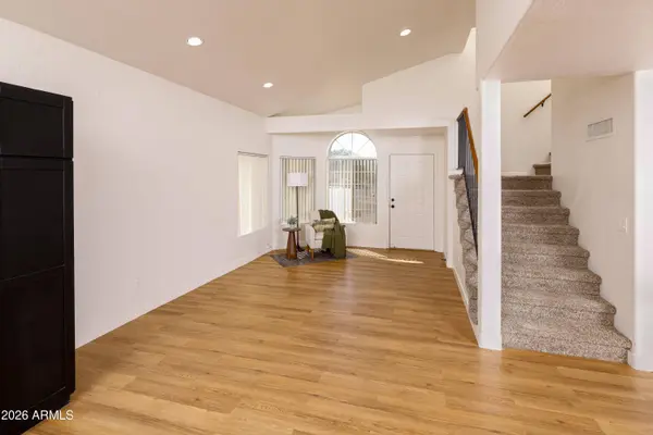 3755 E BROADWAY Road #16, Mesa, AZ 85206