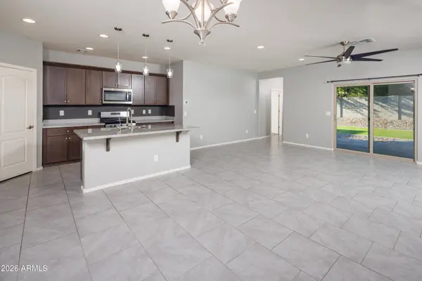 40057 W CRANE Drive, Maricopa, AZ 85138