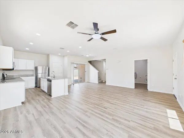810 W RAYMOND Street, Coolidge, AZ 85128