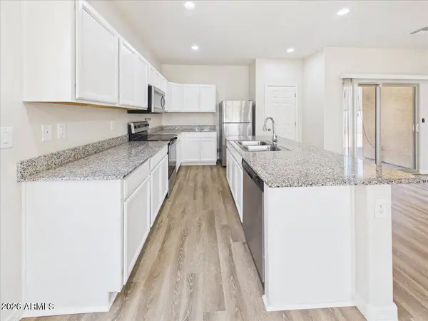810 W RAYMOND Street, Coolidge, AZ 85128
