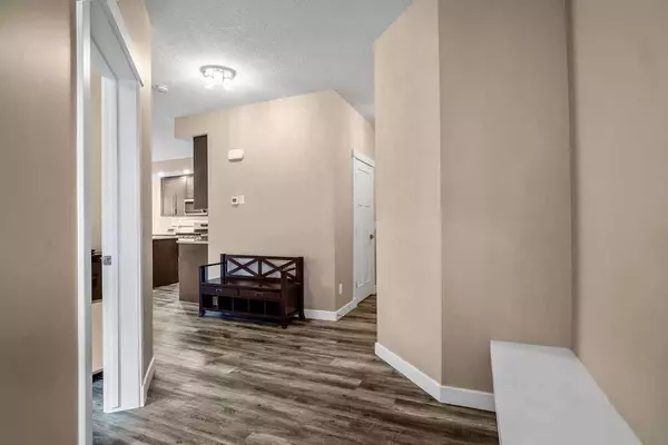 1918 High Park CIR Northwest, High River, AB T1V0E7