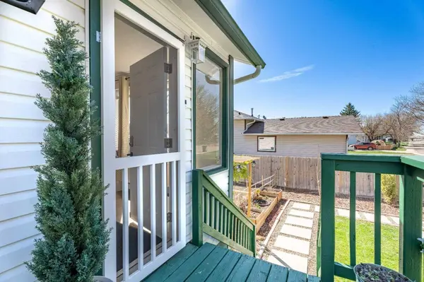 606 4 ST, Bassano, AB T0J0B0