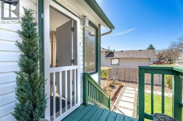 606 4 Street, Bassano, AB T0J0B0