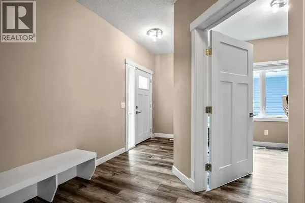 1918 High Park Circle NW, High River, AB T1V0E7