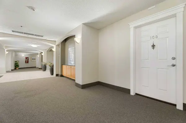 500 N 7 ST NW #108, High River, AB T1V 1T6