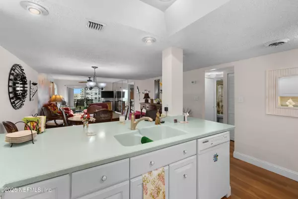 3060 N ATLANTIC AVE #708, Cocoa Beach, FL 32931