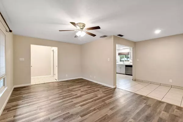 1314 W Weldon AVE, Fresno, CA 93705