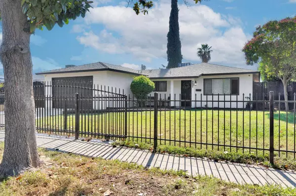 3097 W Santa Ana AVE, Fresno, CA 93722