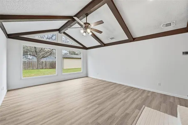 1709 Princeton Drive, Arlington, TX 76015