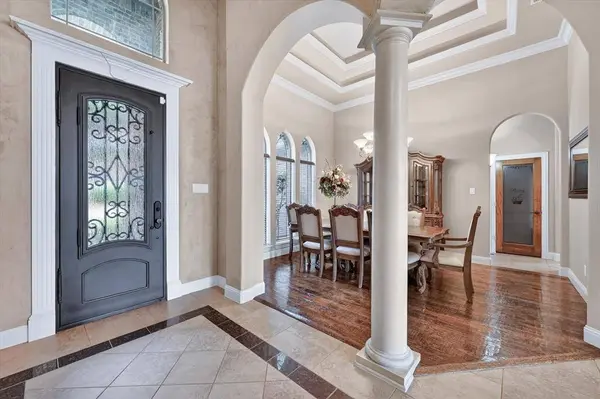 2313 Sandstone Court, Burleson, TX 76028