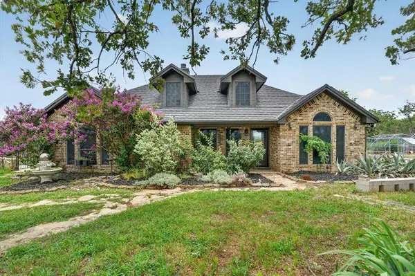 1017 County Road 3555, Paradise, TX 76073