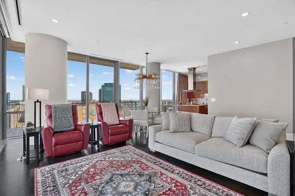 1301 Throckmorton Street #2401, Fort Worth, TX 76102