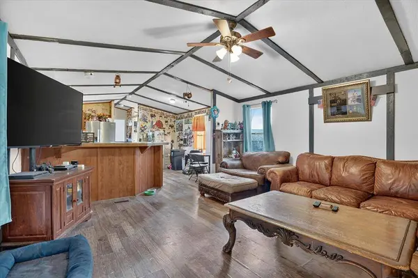 5703 N Sunchase Drive, Granbury, TX 76049