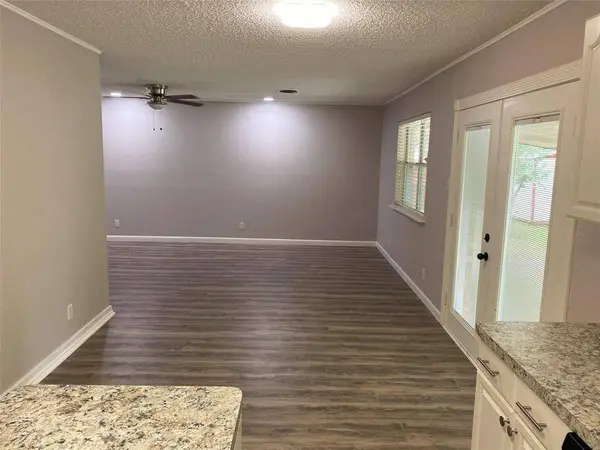 1213 Mary Drive, Hurst, TX 76053