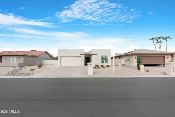 26618 S PINEWOOD Drive, Sun Lakes, AZ 85248