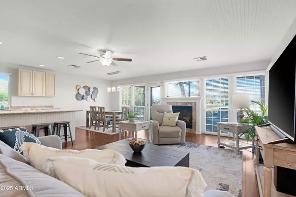 9102 E LAKEVIEW Drive, Sun Lakes, AZ 85248