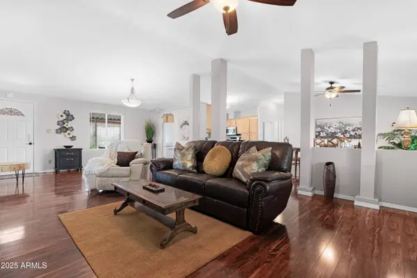 9247 E LAKESIDE Drive, Sun Lakes, AZ 85248