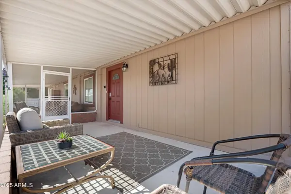 9247 E LAKESIDE Drive, Sun Lakes, AZ 85248