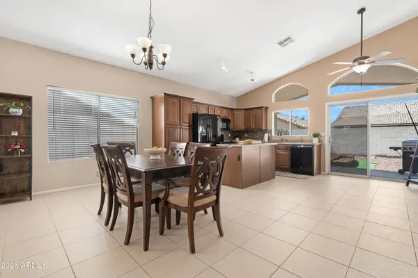 1066 W Whitten Street, Chandler, AZ 85224
