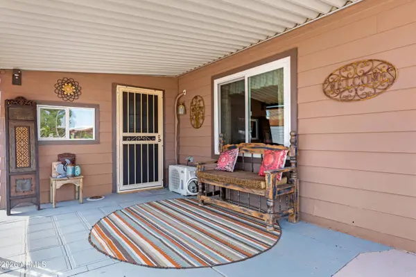 9045 E SUN LAKES Boulevard N, Sun Lakes, AZ 85248