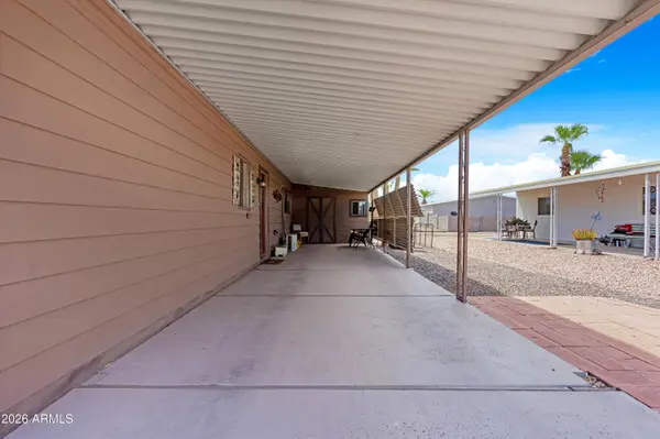 9045 E SUN LAKES Boulevard N, Sun Lakes, AZ 85248
