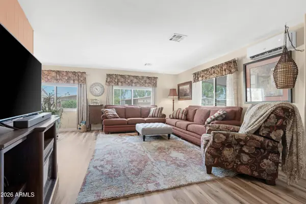 9045 E SUN LAKES Boulevard N, Sun Lakes, AZ 85248