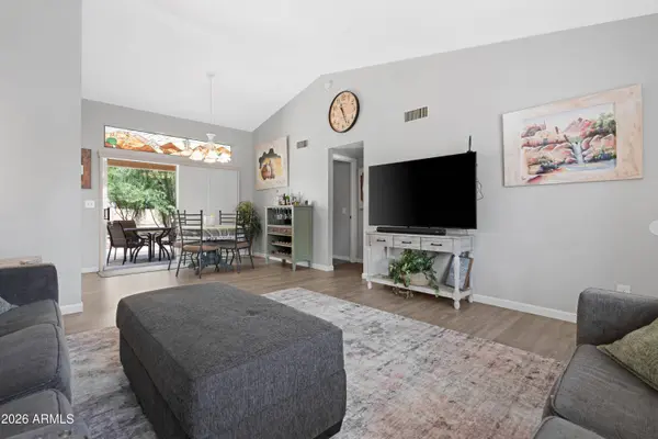 24810 S FOXGLENN Drive, Sun Lakes, AZ 85248