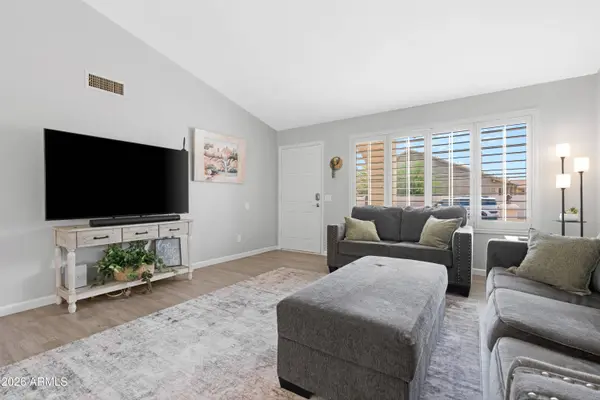 24810 S FOXGLENN Drive, Sun Lakes, AZ 85248