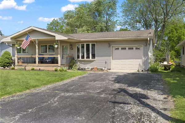 277 McMillan ST, Grayslake, IL 60073