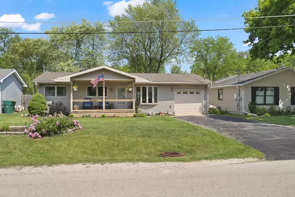 277 McMillan ST, Grayslake, IL 60073