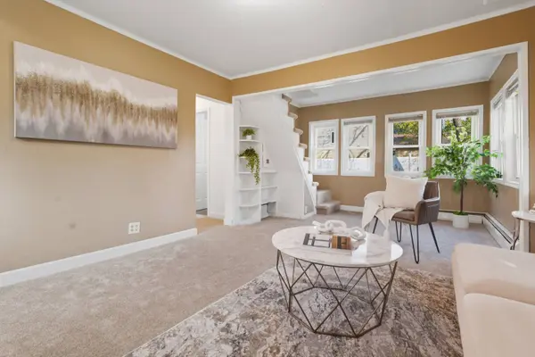 224 Bellevue DR, Round Lake Park, IL 60073