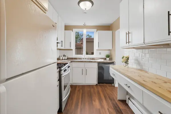 224 Bellevue DR, Round Lake Park, IL 60073