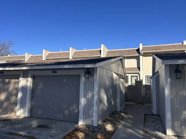 566 Chard CT, Grayslake, IL 60030