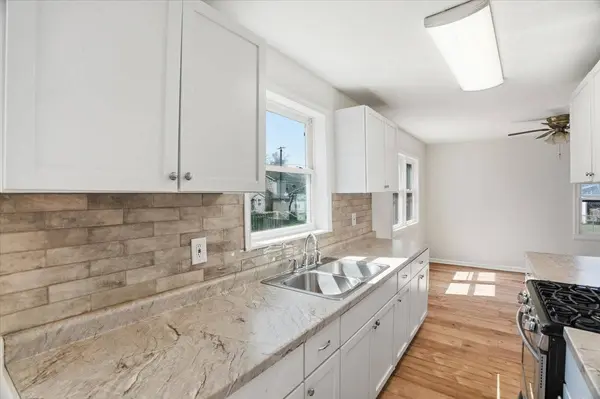 Round Lake Park, IL 60073