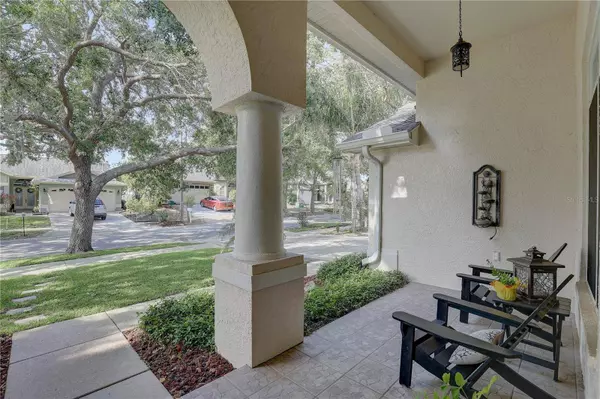 1069 CAPTAINS WAY, Tarpon Springs, FL 34689