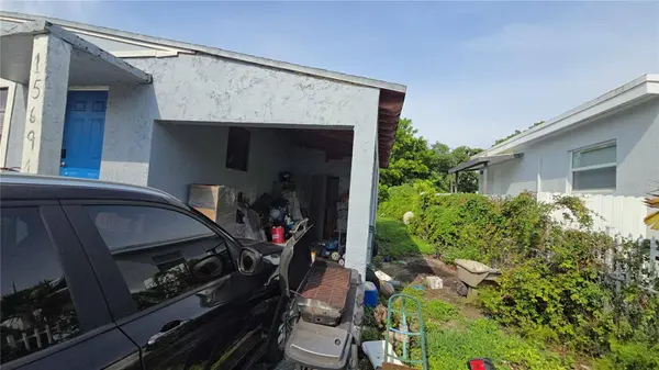 15694 NE 10TH CT, North Miami Beach, FL 33162