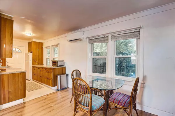 745 ALAMANDA WAY S, St Petersburg, FL 33705