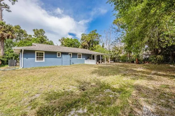 27111 Edgewood ST, Bonita Springs, FL 34135