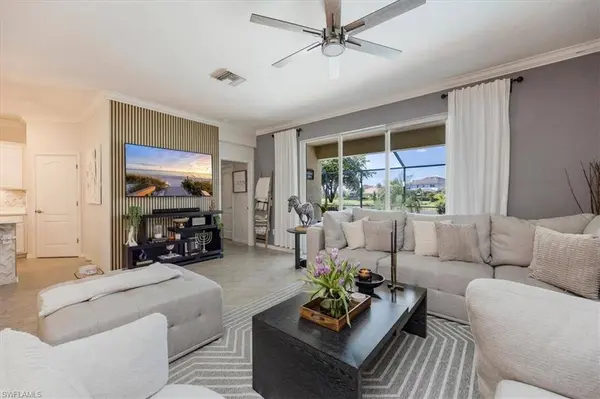 2069 Hamlin ST, Naples, FL 34120